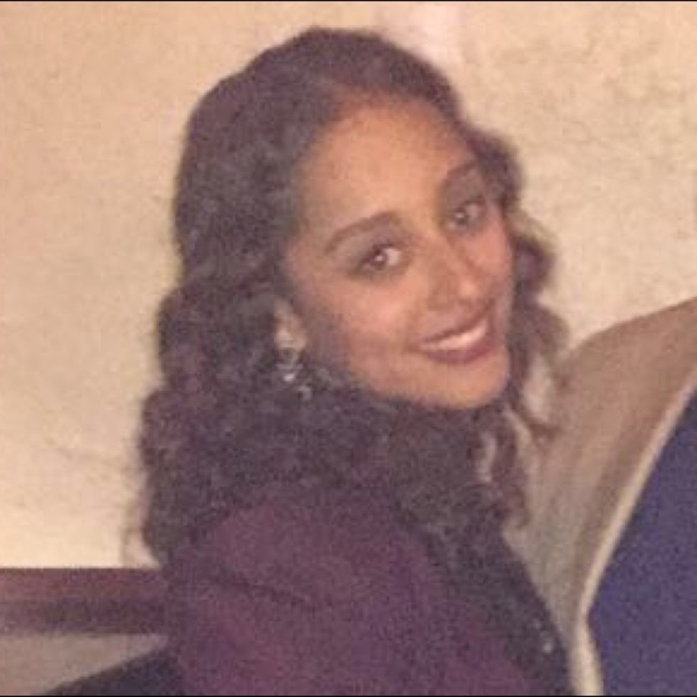 Meet your Posher, Priscila 🌟Posh Ambassador🌟